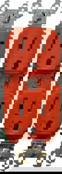 Straight Blade Duplex Receptacle: NEMA 5-15R, 15 Amps, Isolated Ground